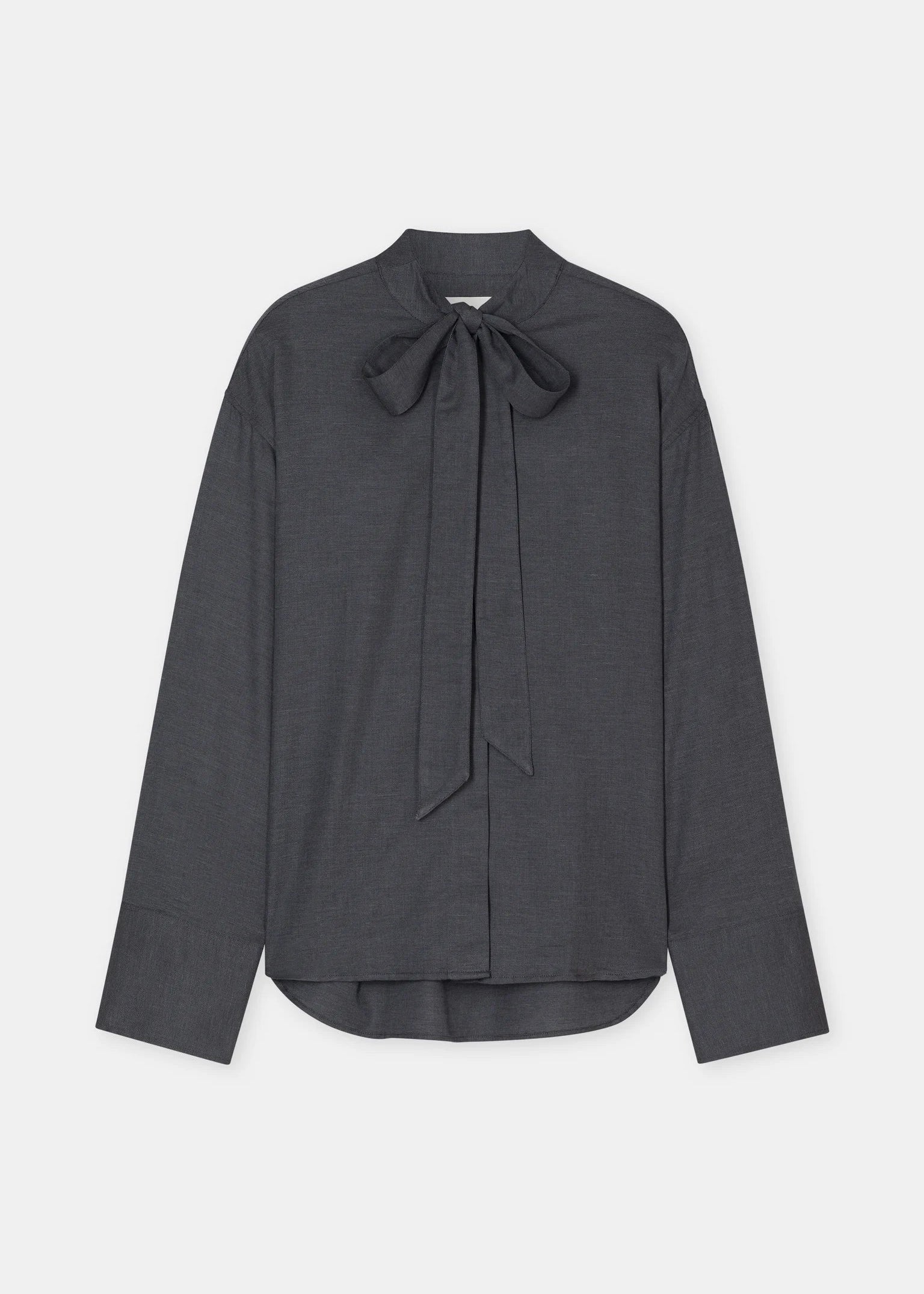 Camisa con lazada