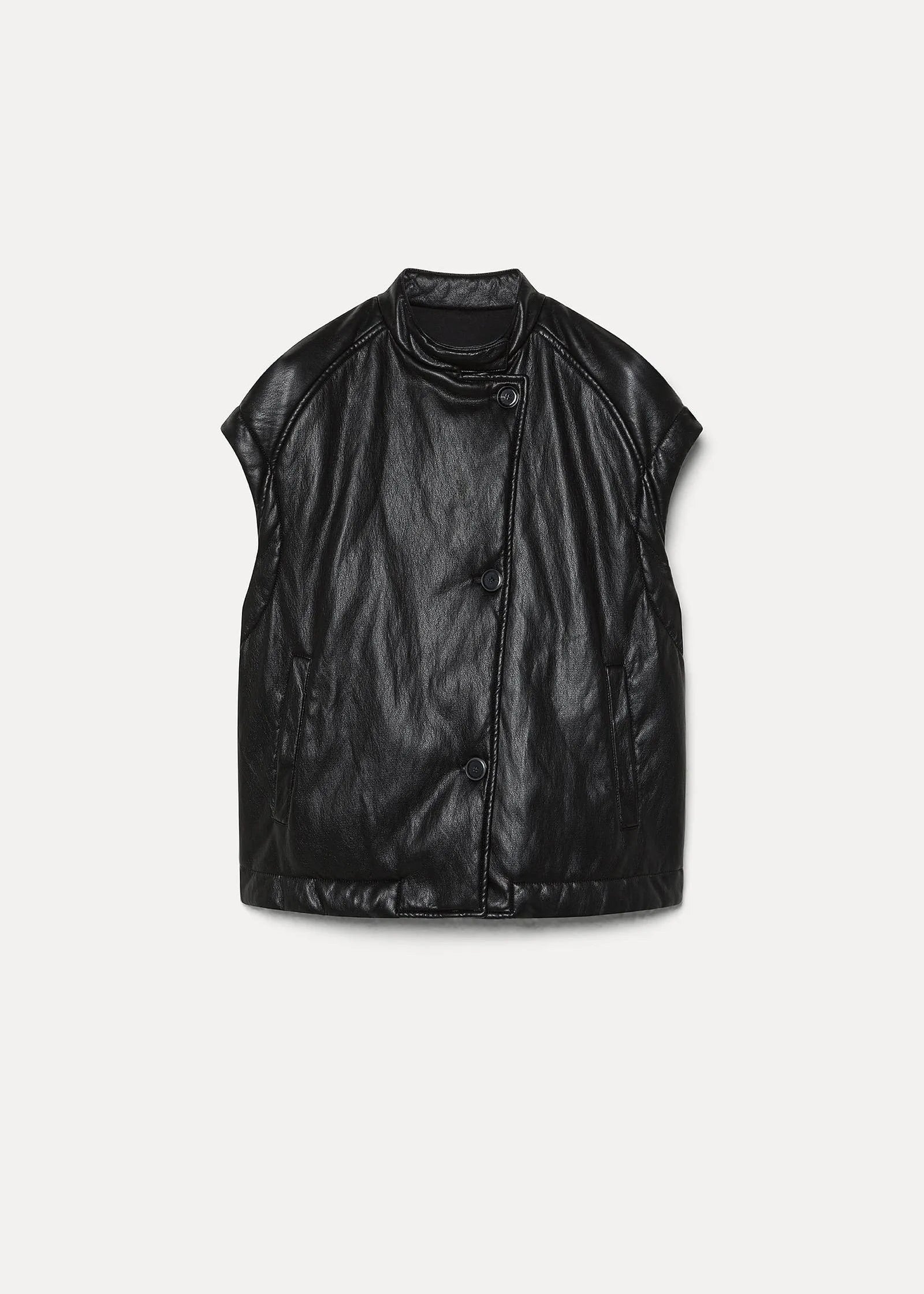 Chaleco negro efecto piel