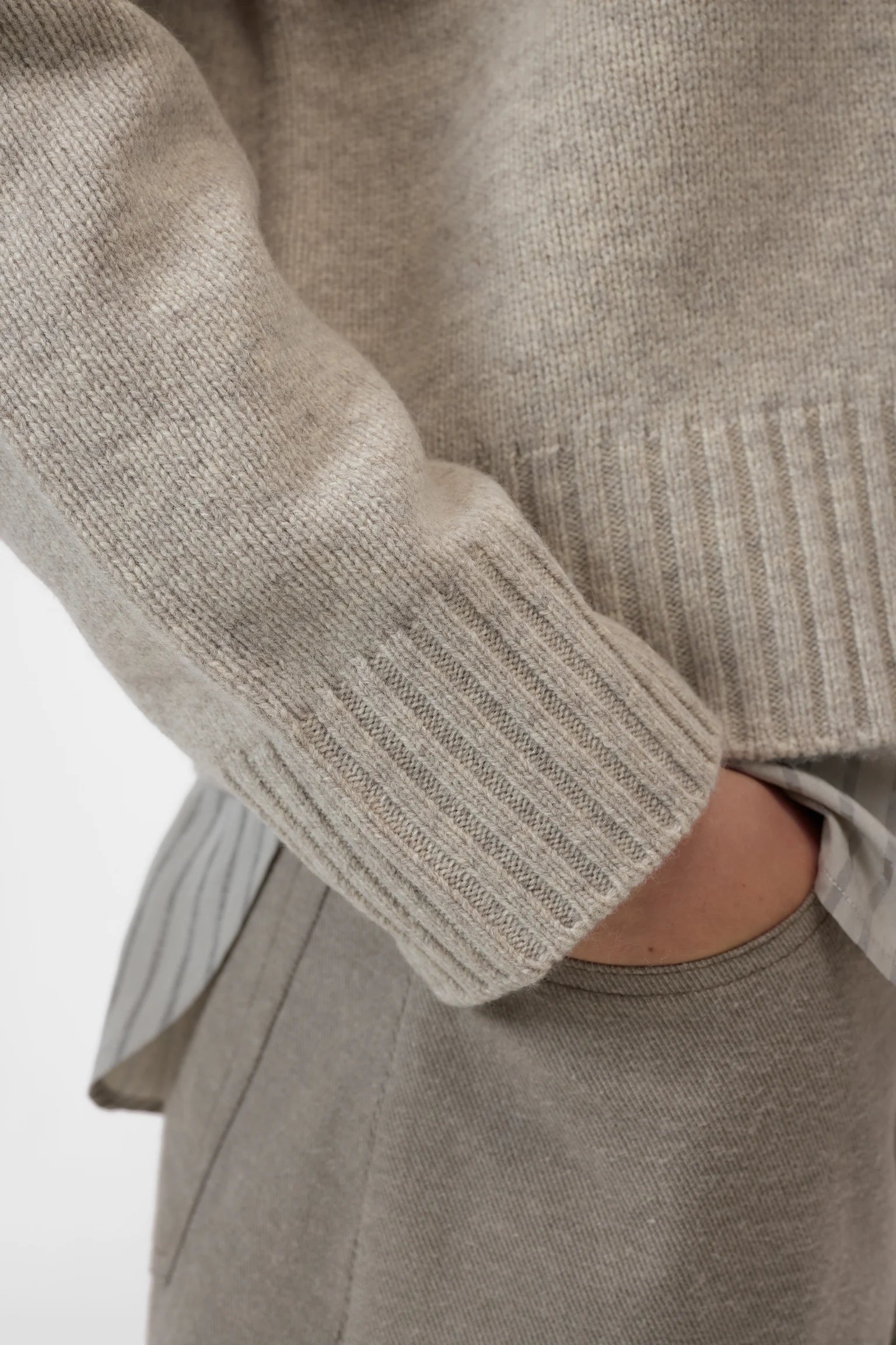 Rollneck cardigan
