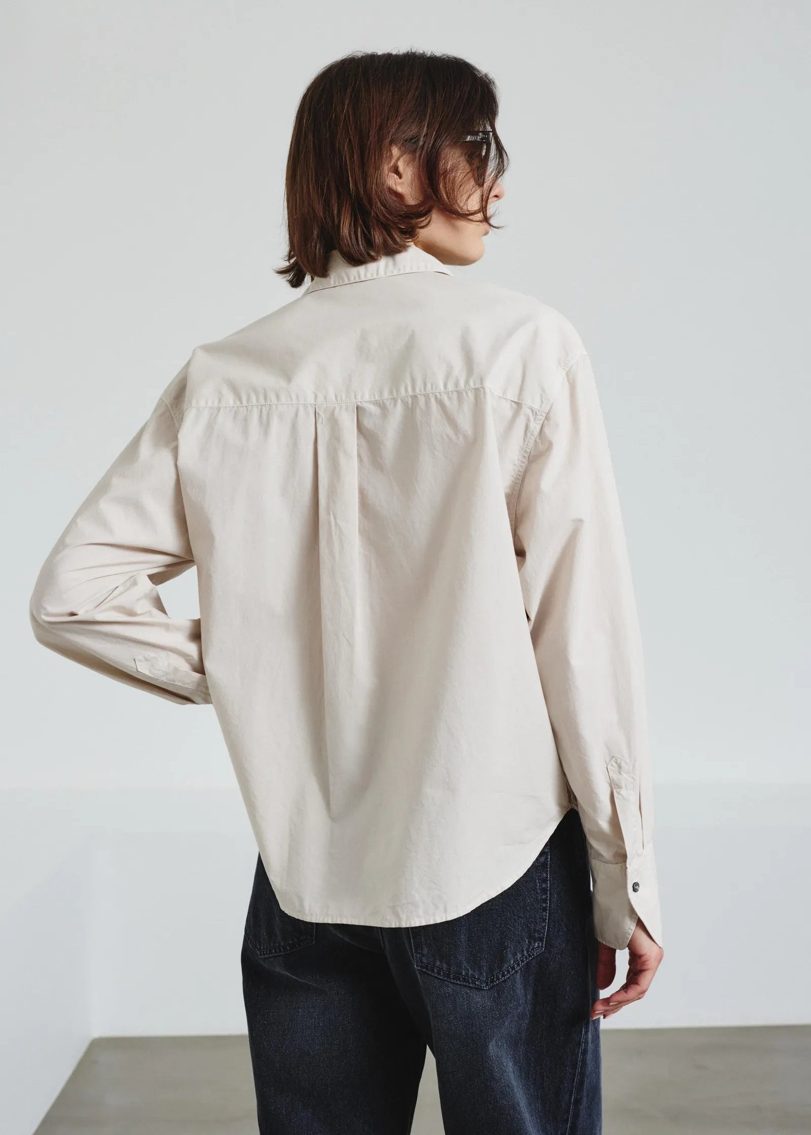 Camisa de popelina con bolsillo en el pecho
