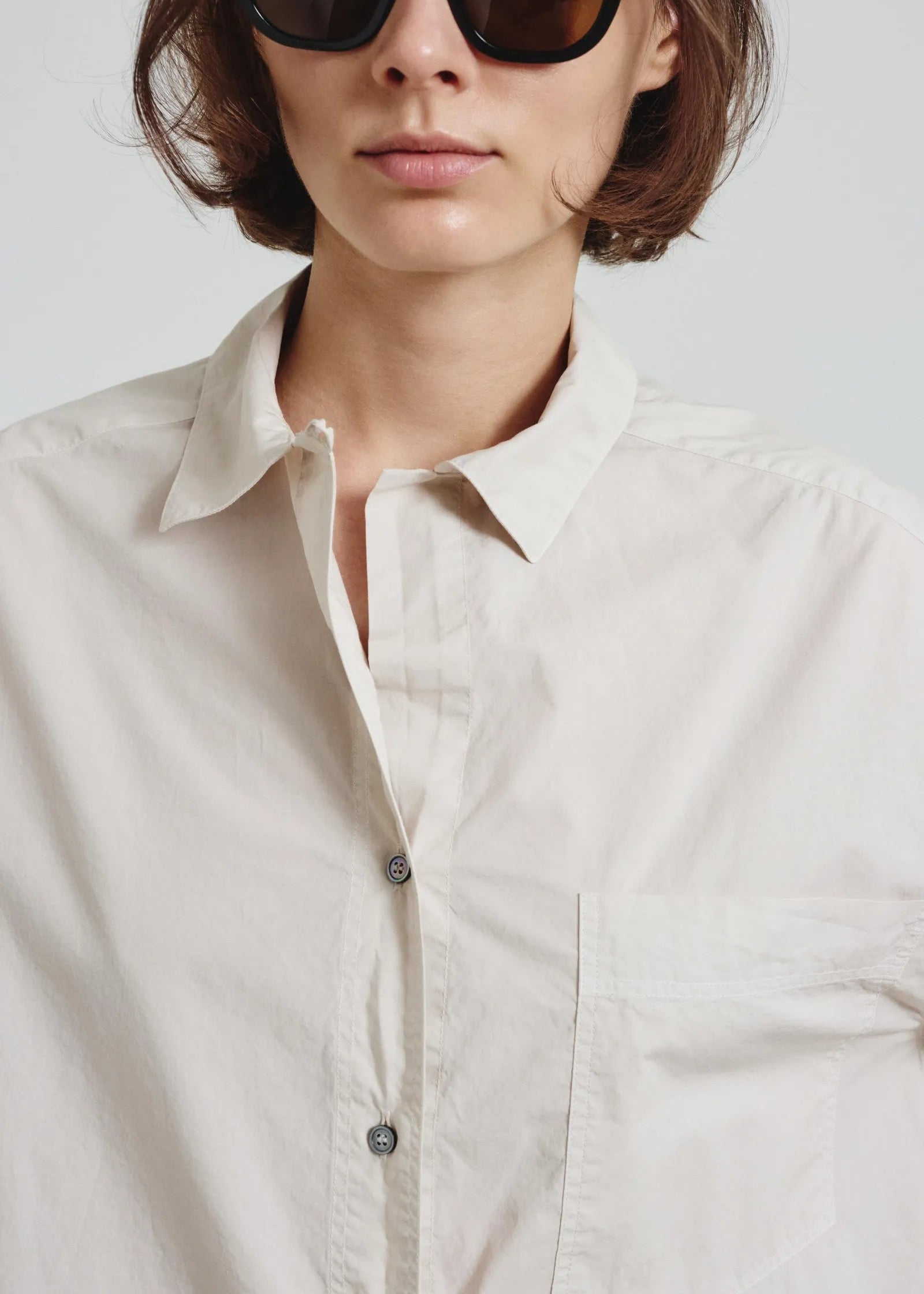 Camisa de popelina con bolsillo en el pecho