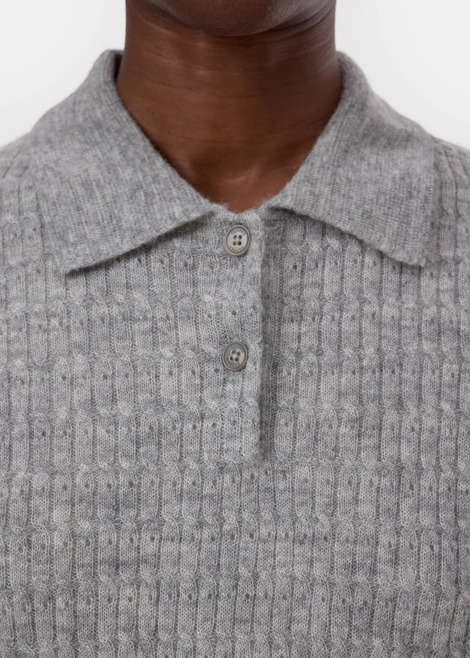 Polo de lana acanalado