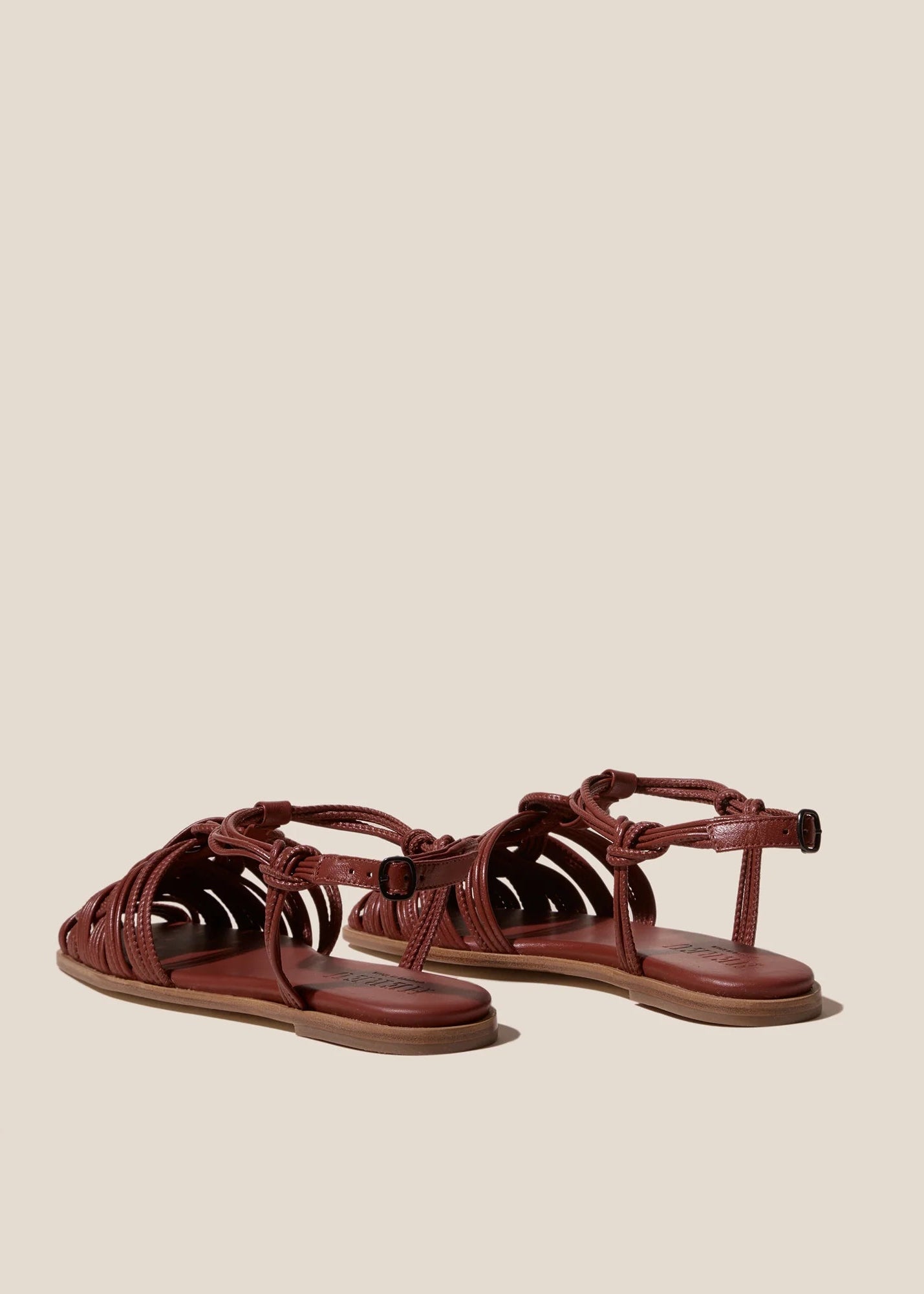 Mantella Strappy Fisherman sandal
