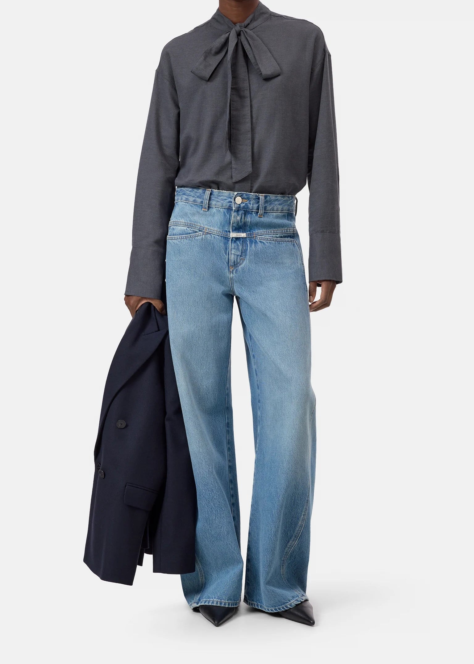 Camisa con lazada