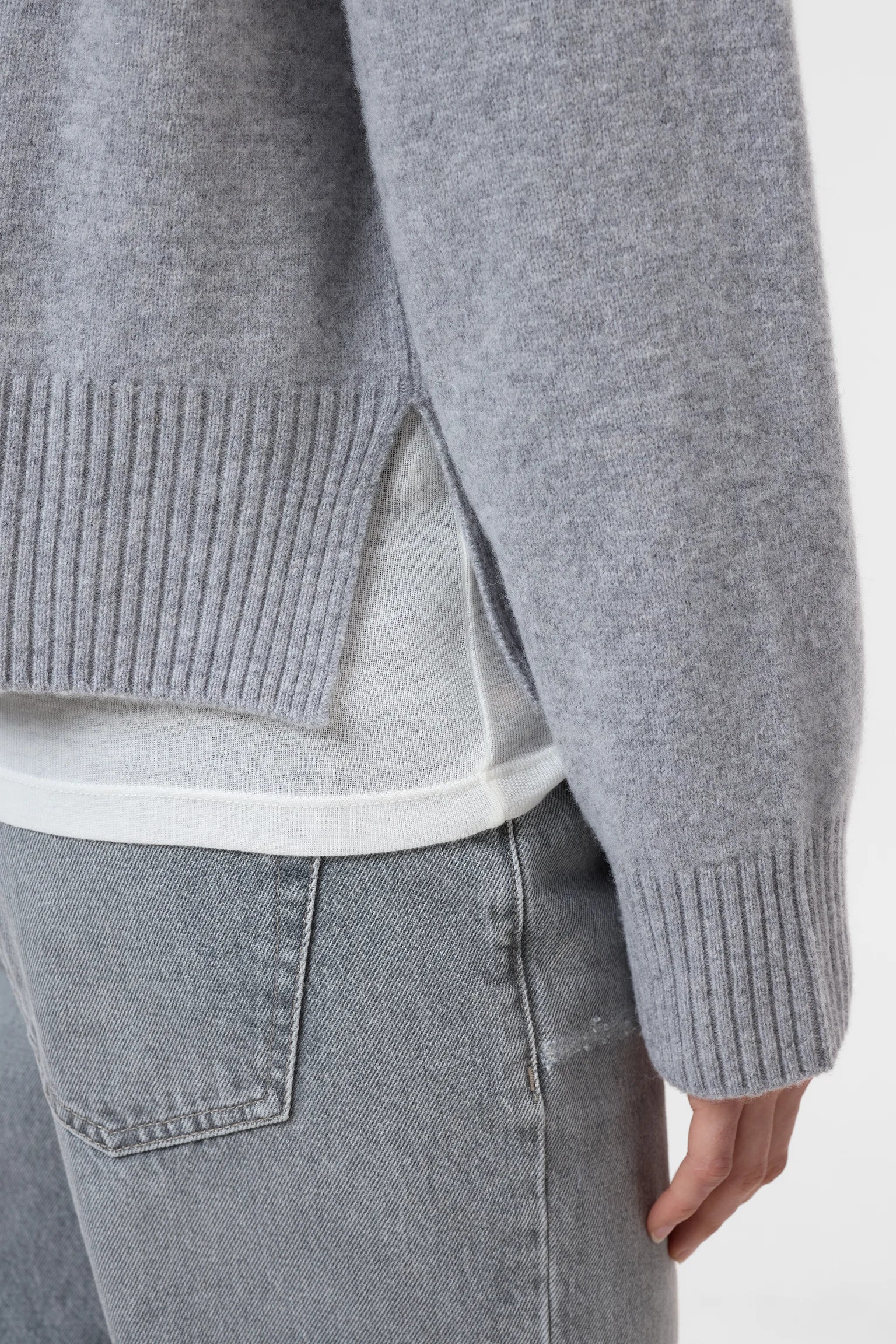 Grey pullover