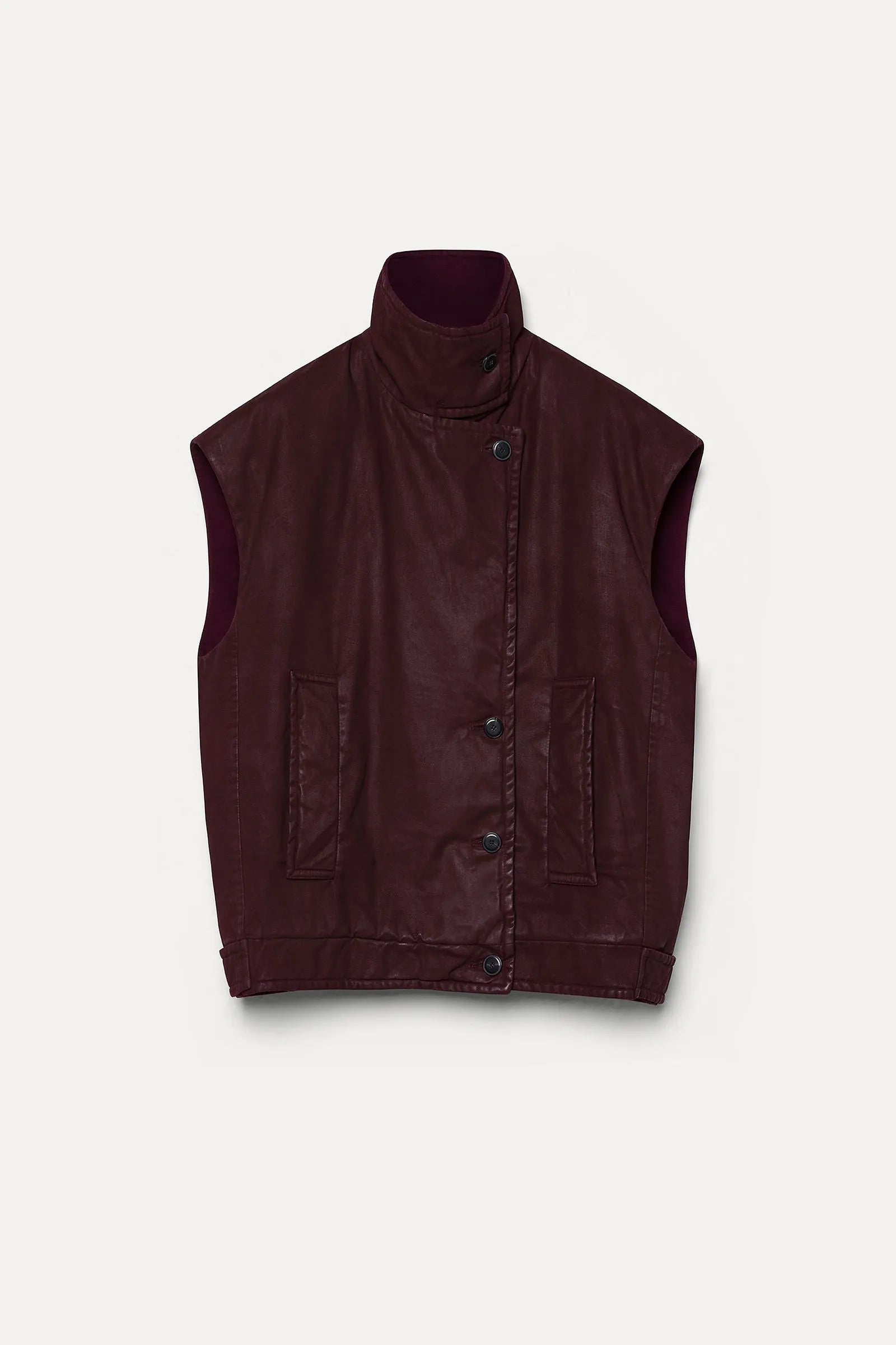 Cotton drill vest with leather-like handfeel